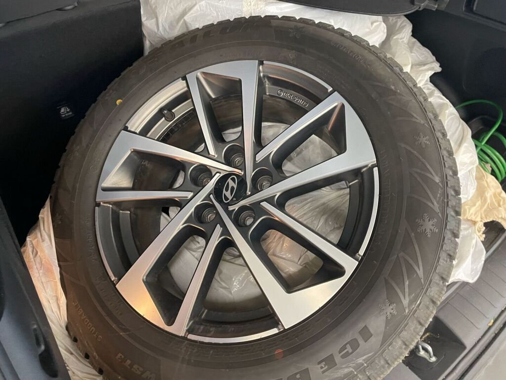 Hyundai Tucson 2021 Musta