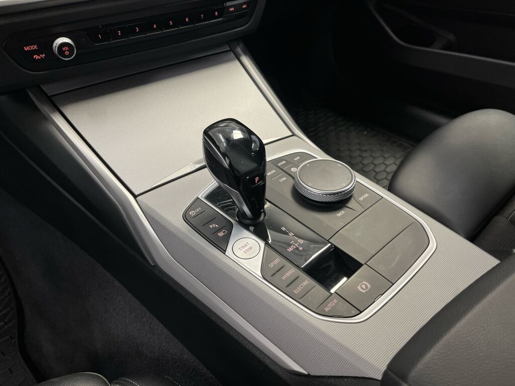 BMW 320 2021 Hopea