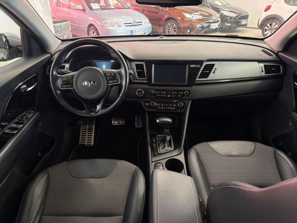 Kia Niro plug-in 2019 Ruskea (beige)