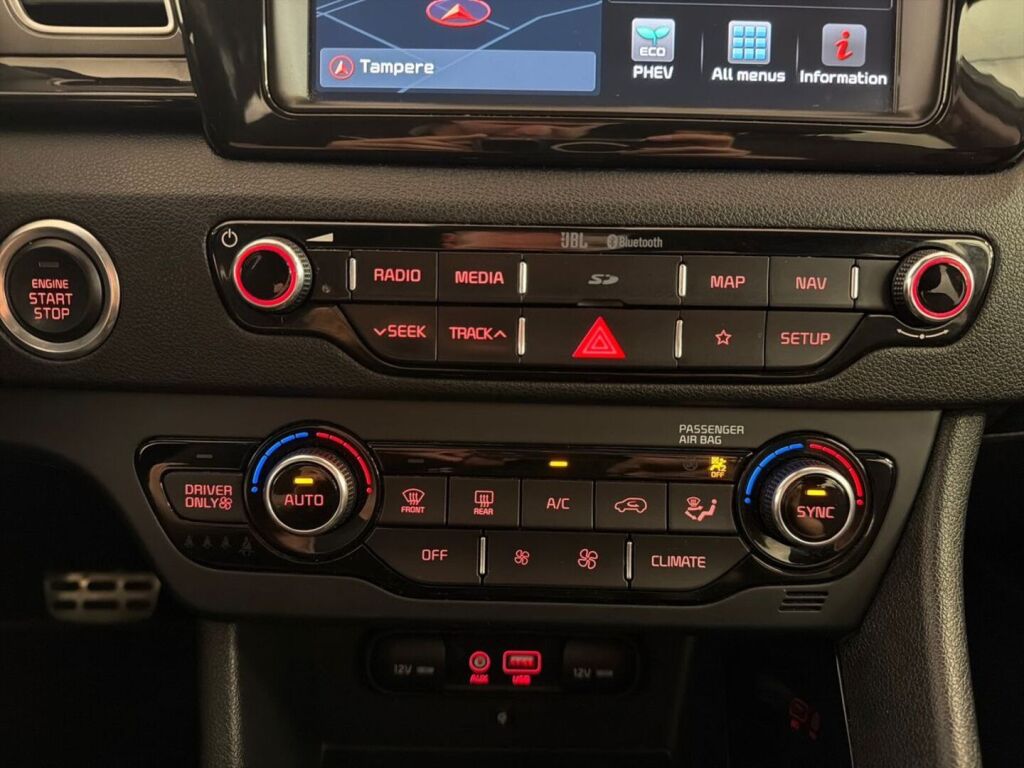 Kia Niro plug-in 2019 Ruskea (beige)