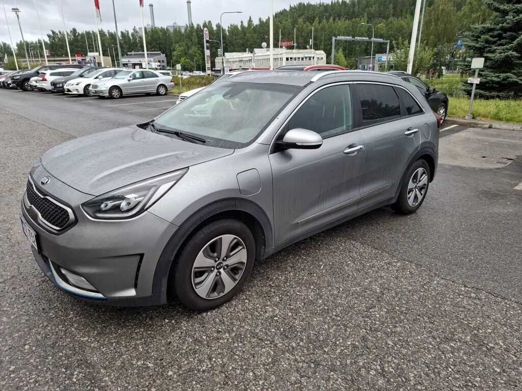 Kia Niro plug-in 2019 Ruskea (beige)
