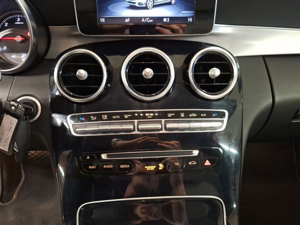 Mercedes-Benz C 2018 Musta