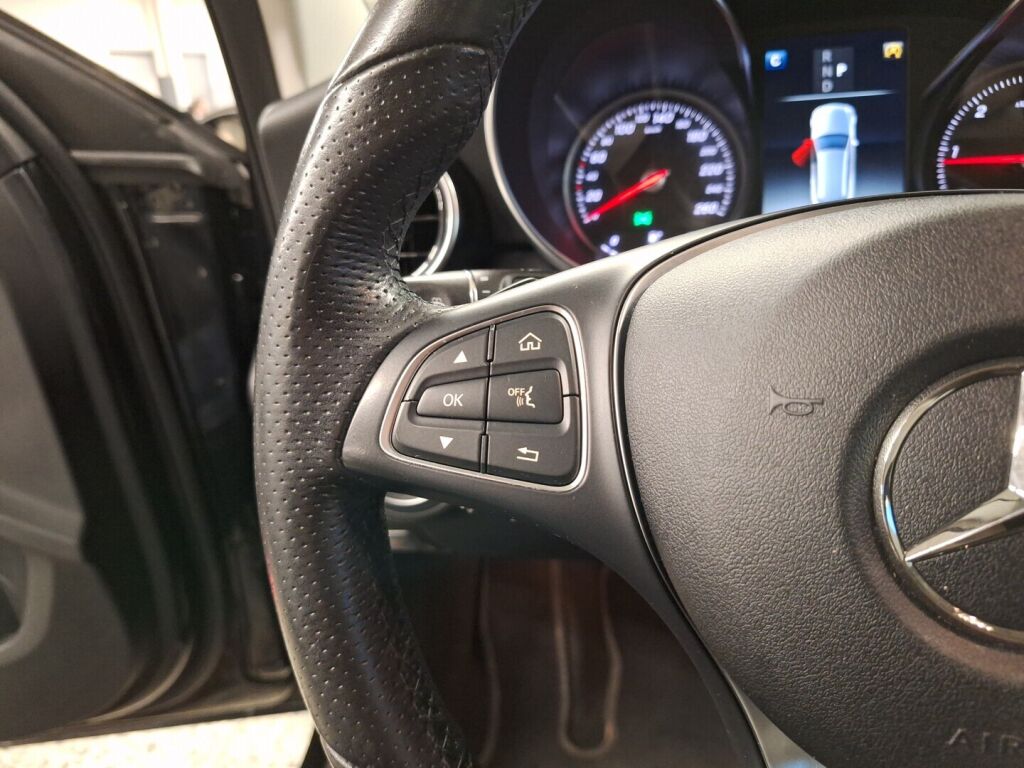 Mercedes-Benz C 2018 Musta