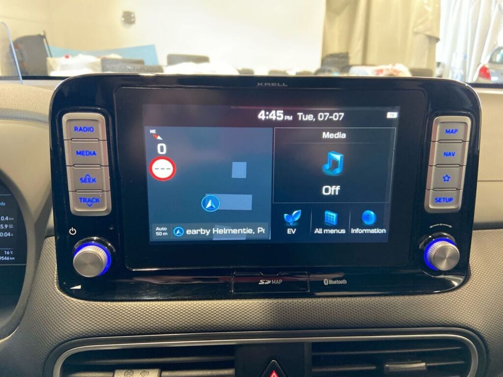 Hyundai KONA 2020 Oranssi