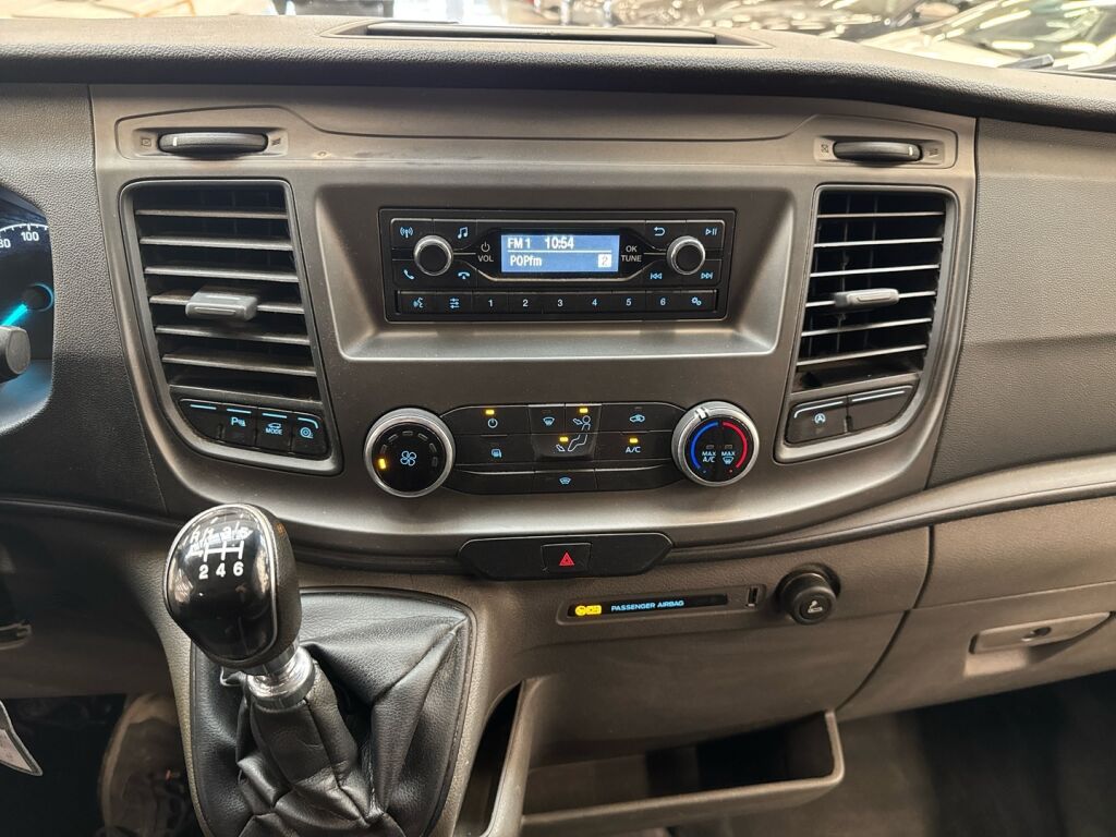 Ford Transit 2019 Valkoinen