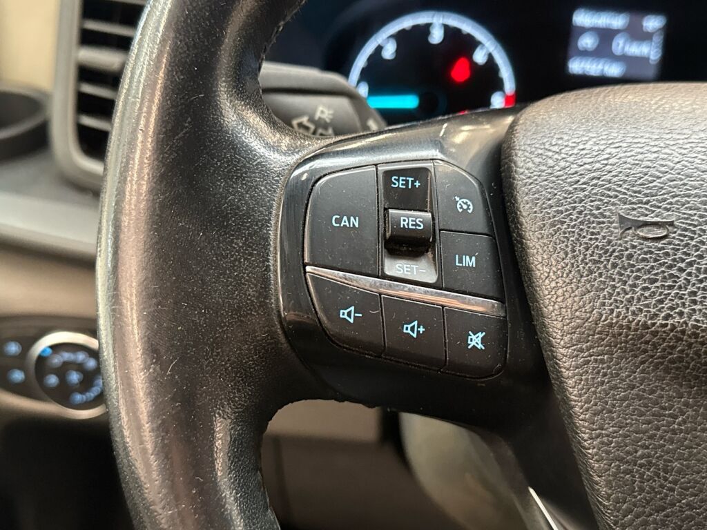 Ford Transit 2019 Valkoinen