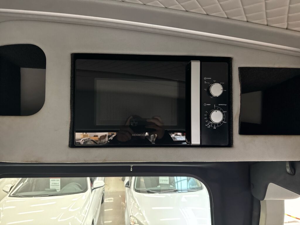 Ford Transit 2019 Valkoinen