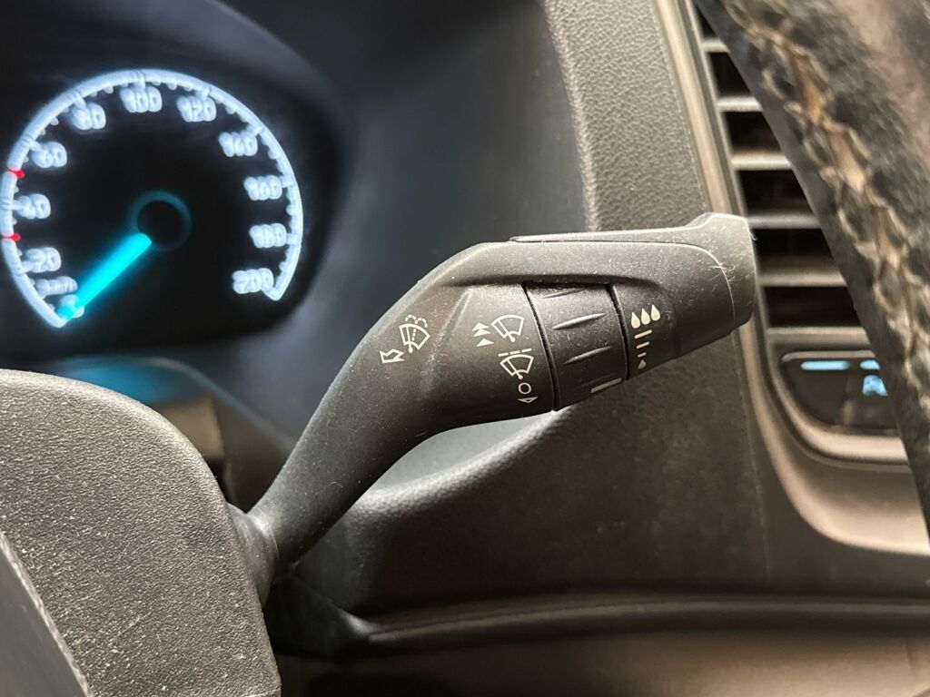 Ford Transit 2019 Valkoinen