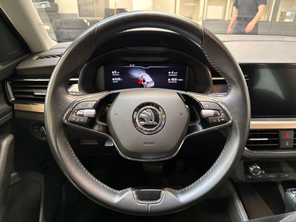 Skoda Kamiq 2021 Sininen