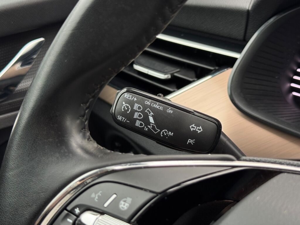 Skoda Kamiq 2021 Sininen