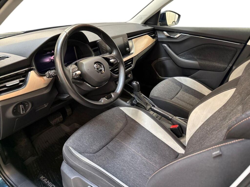 Skoda Kamiq 2021 Sininen
