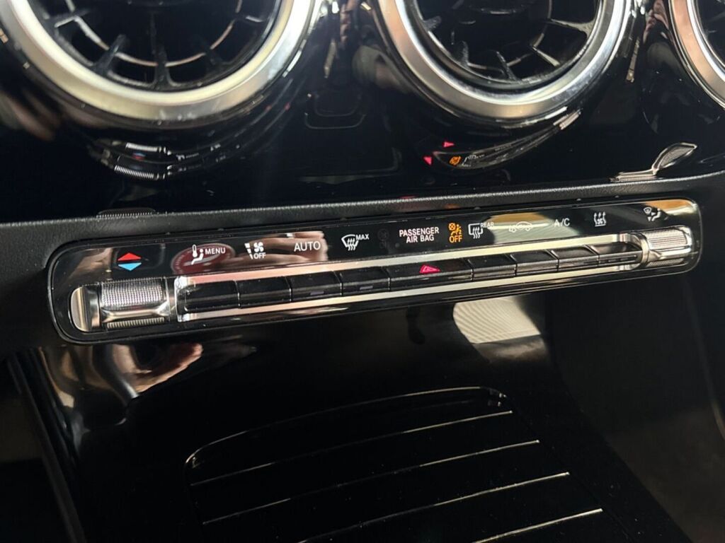 Mercedes-Benz A 2021 Musta