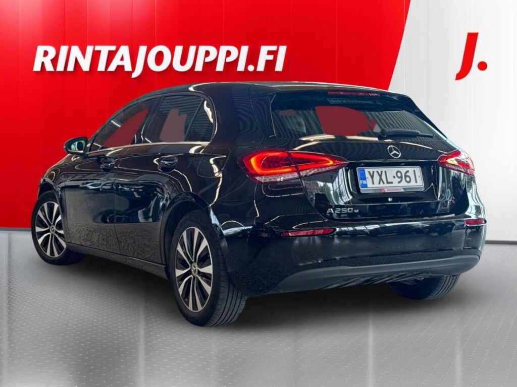 Mercedes-Benz A 2021 Musta