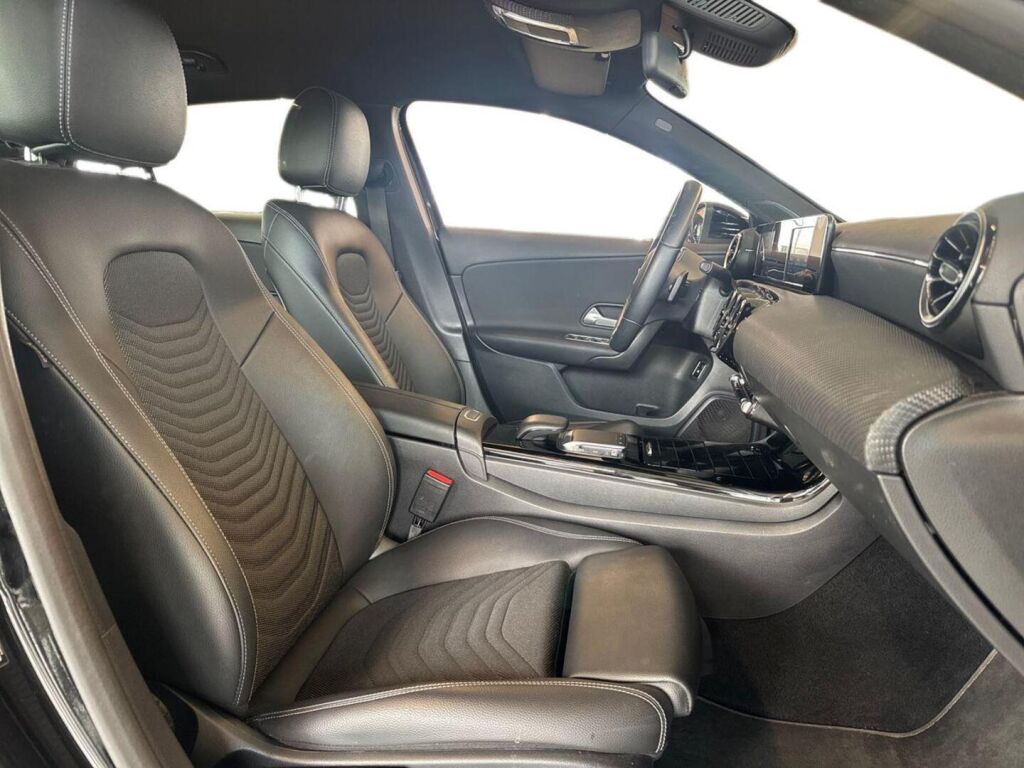 Mercedes-Benz A 2021 Musta