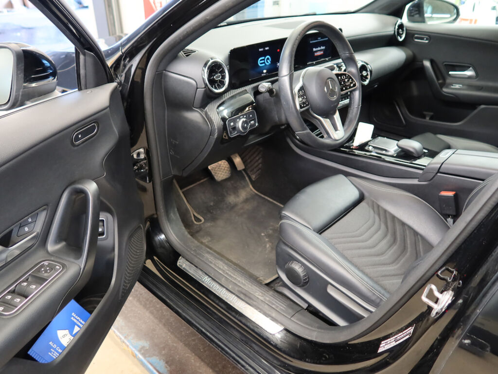 Mercedes-Benz A 2021 Musta