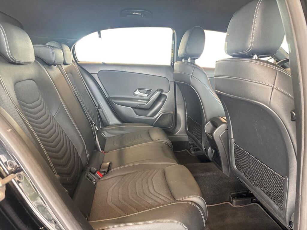 Mercedes-Benz A 2021 Musta