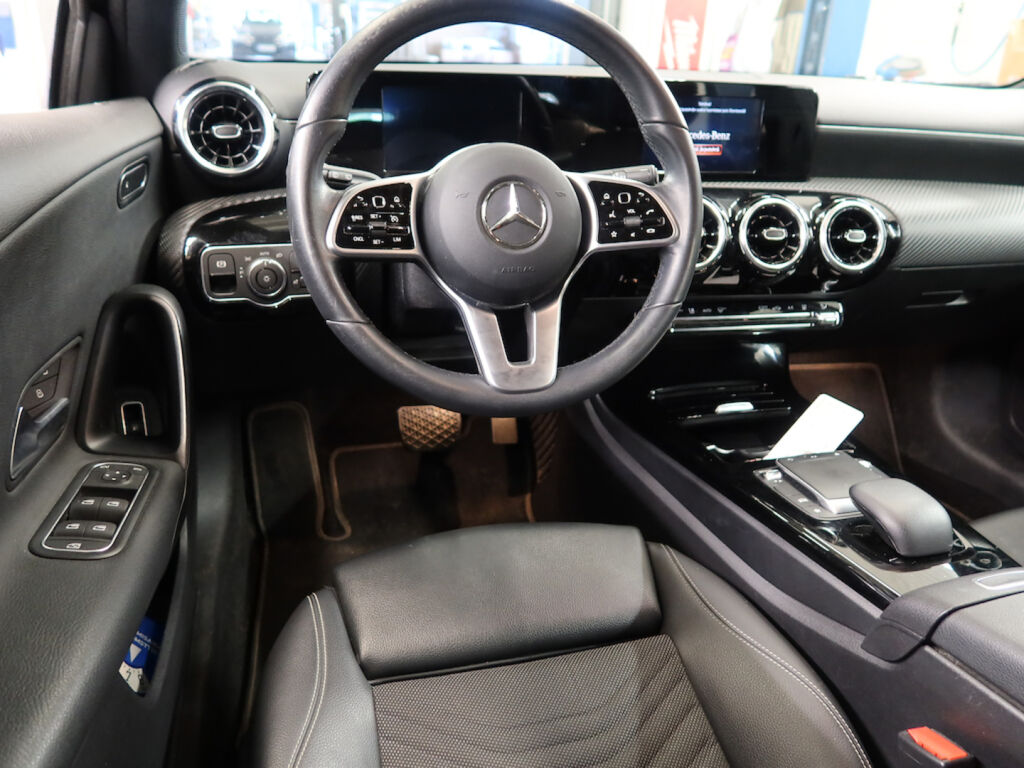 Mercedes-Benz A 2021 Musta