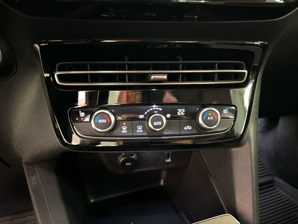 Opel Mokka 2021 Musta