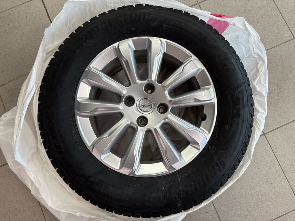 Opel Mokka 2021 Musta