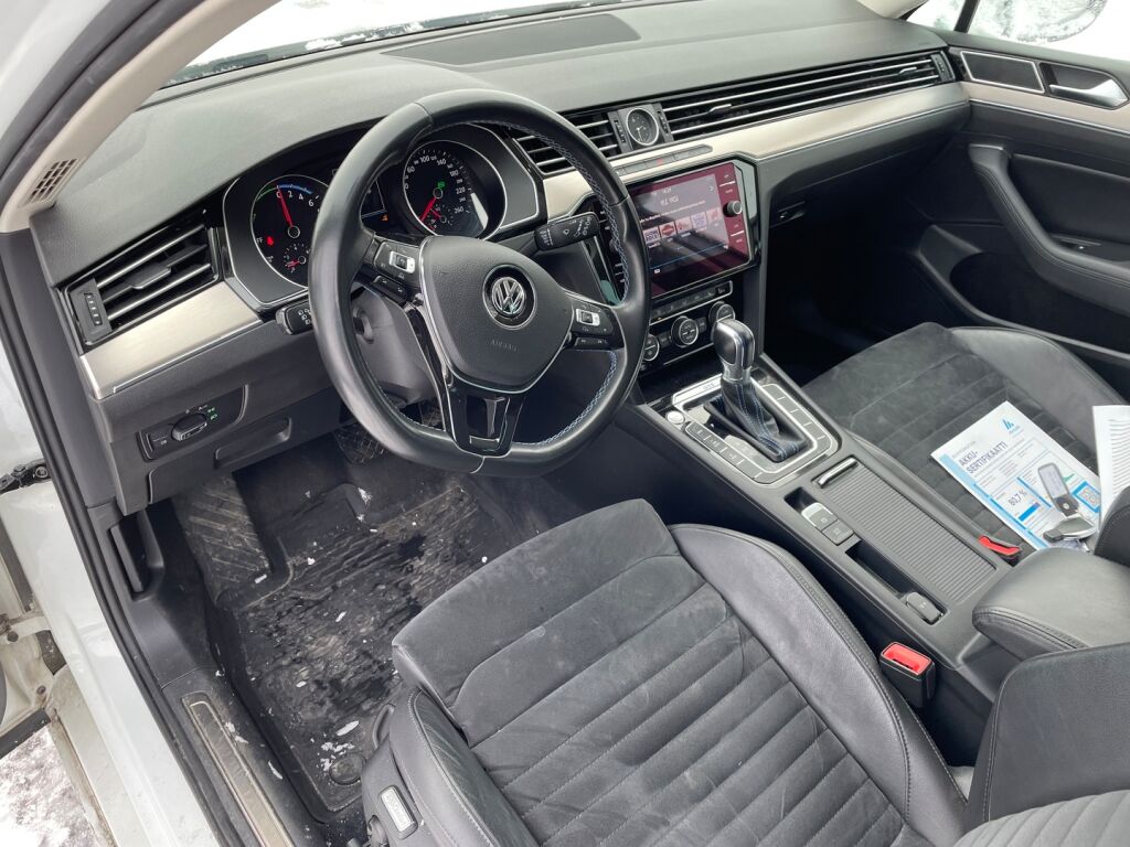 Volkswagen Passat 2017 Valkoinen