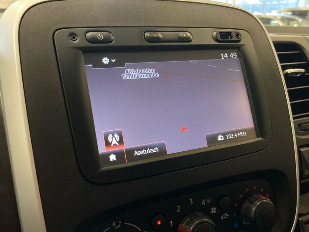 Opel Vivaro 2017 Valkoinen