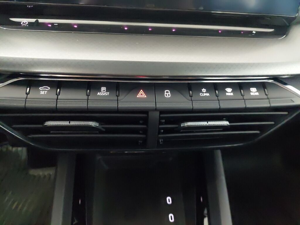 Skoda Octavia 2021 Sininen