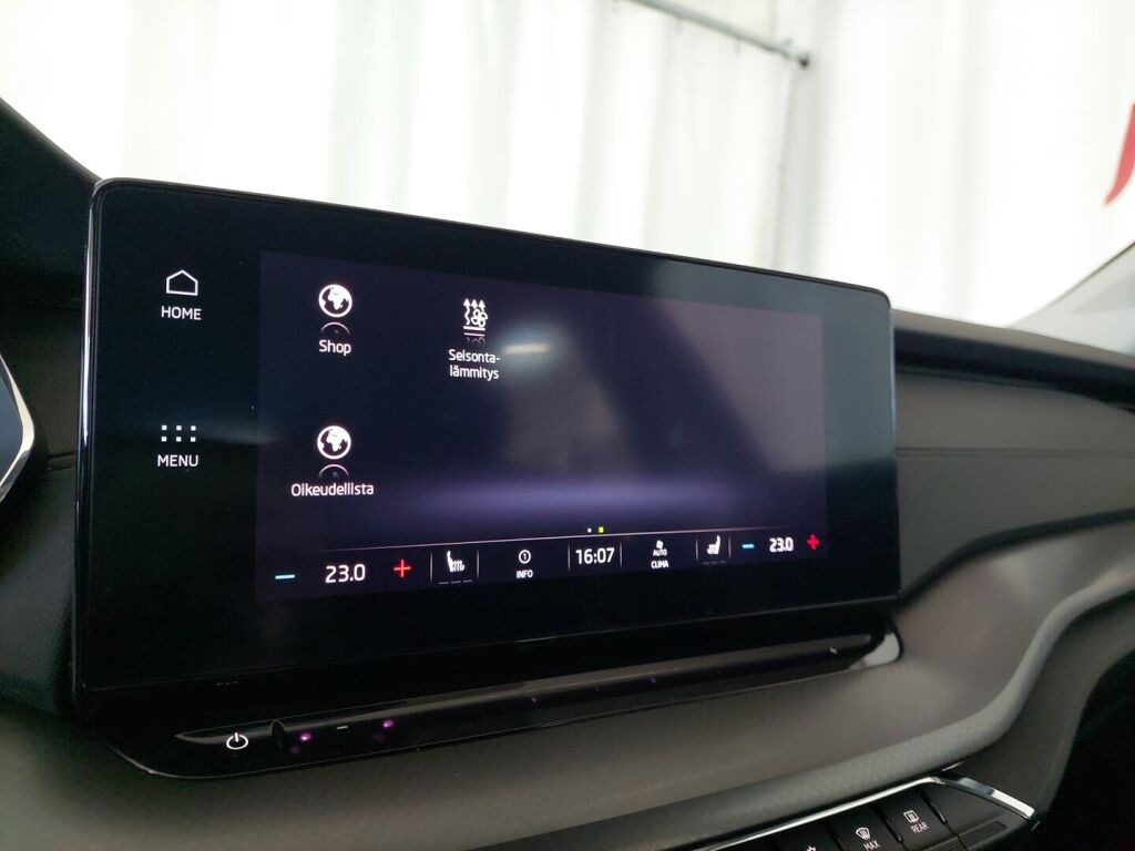 Skoda Octavia 2021 Sininen