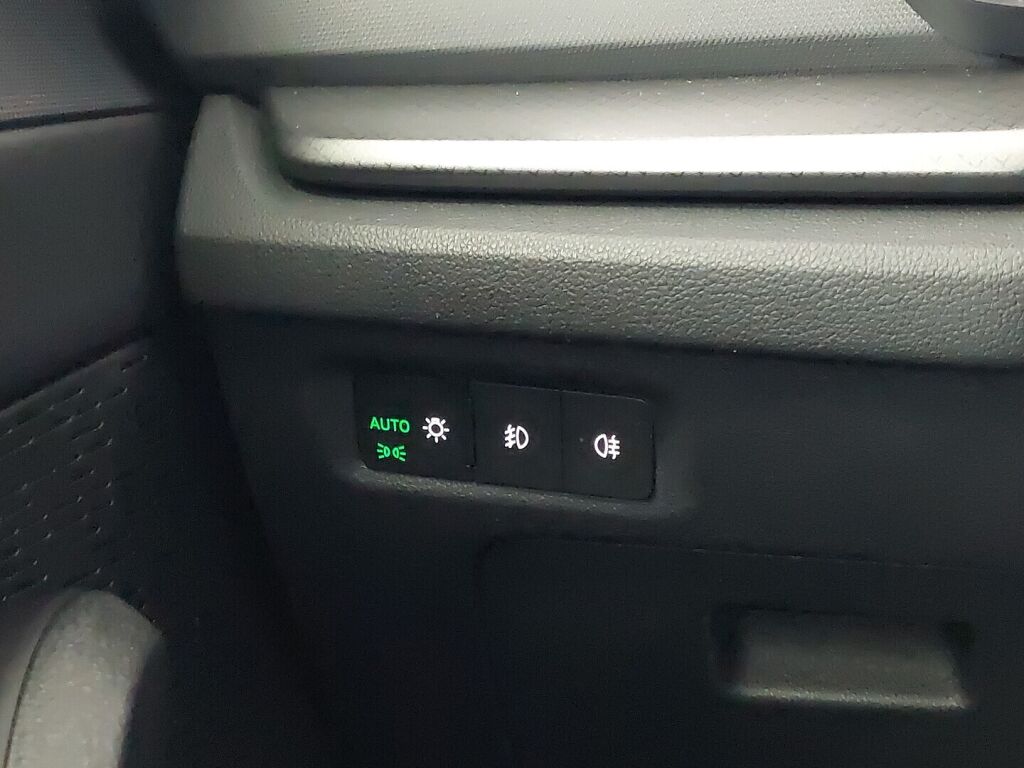 Skoda Octavia 2021 Sininen