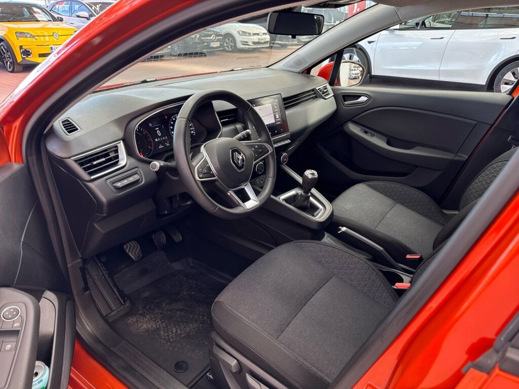Renault Clio 2021 Oranssi