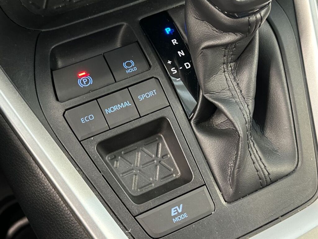 Toyota RAV4 2021 Harmaa