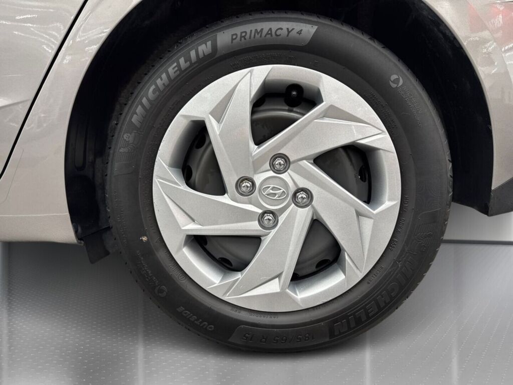 Hyundai i20 Hatchback 2022 Ruskea (beige)