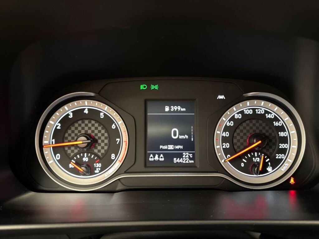 Hyundai i20 Hatchback 2022 Ruskea (beige)