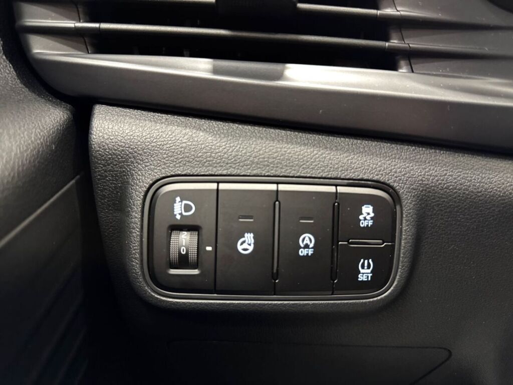 Hyundai i20 Hatchback 2022 Ruskea (beige)