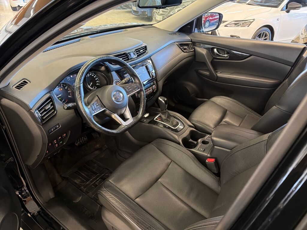 Nissan X-Trail 2021 Musta