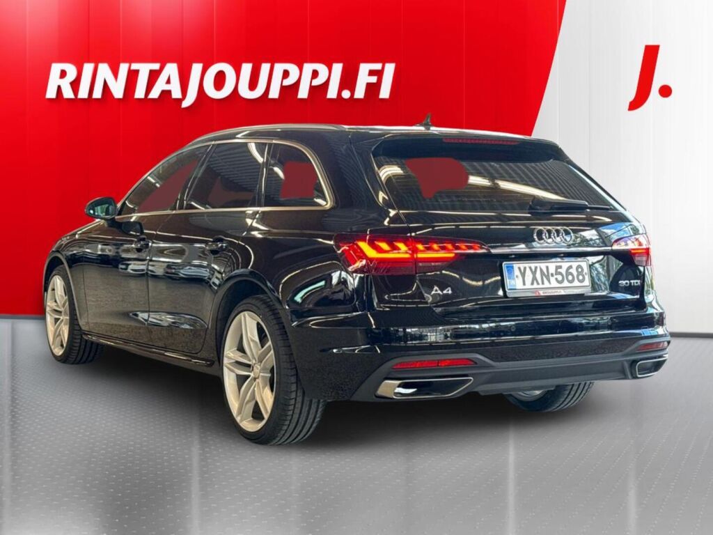 Audi A4 2021 Musta
