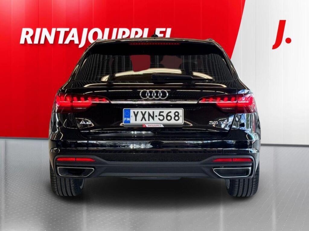 Audi A4 2021 Musta