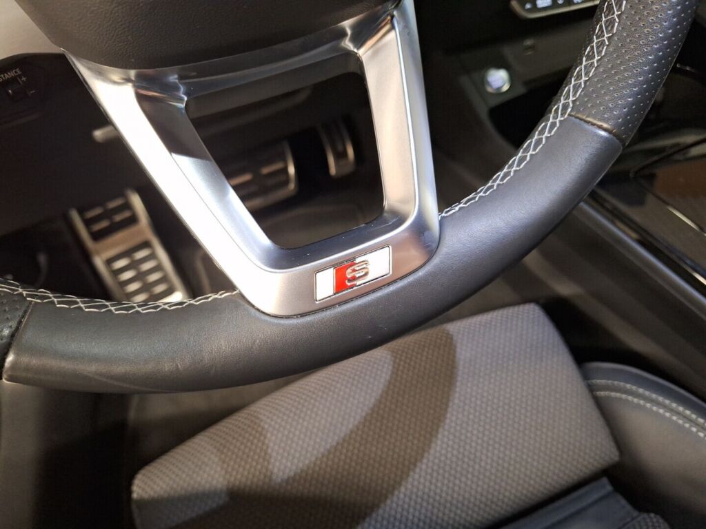 Audi A4 2021 Valkoinen