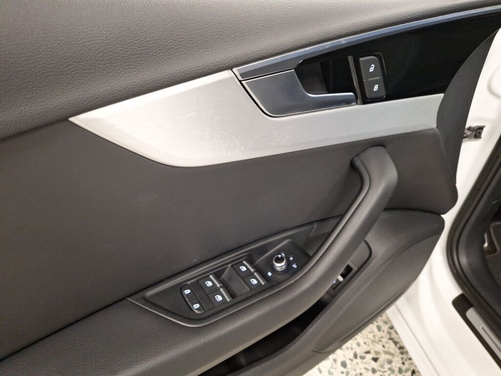 Audi A4 2021 Valkoinen