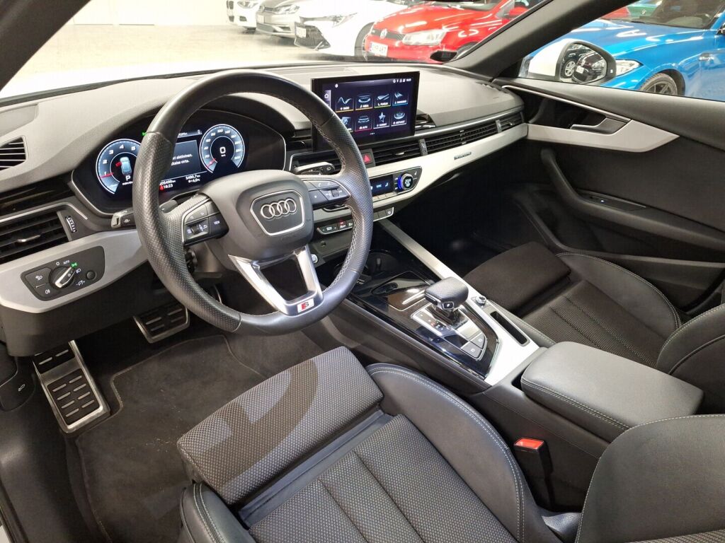 Audi A4 2021 Valkoinen