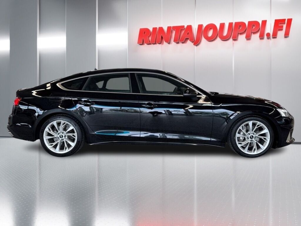 Audi A5 2021 Musta
