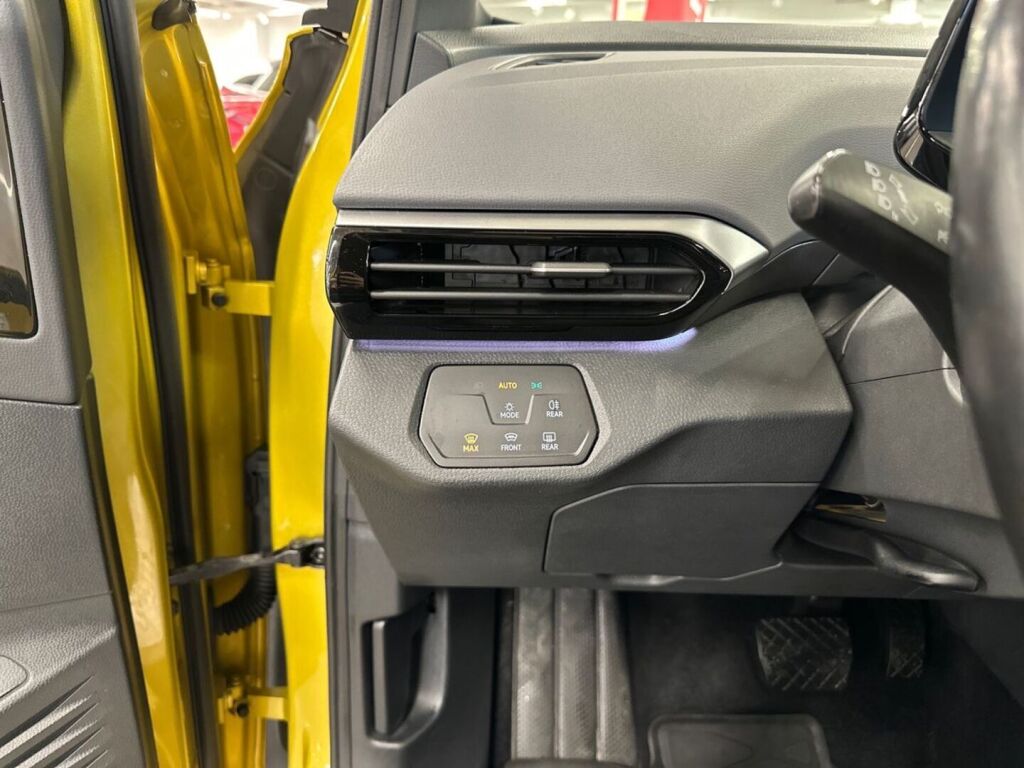 Volkswagen ID.4 2021 Keltainen