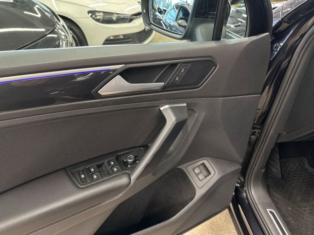 Volkswagen Tiguan 2021 Musta