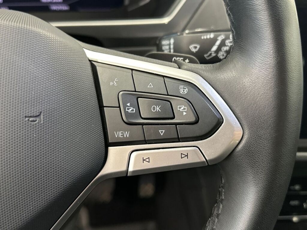 Volkswagen Tiguan 2021 Musta