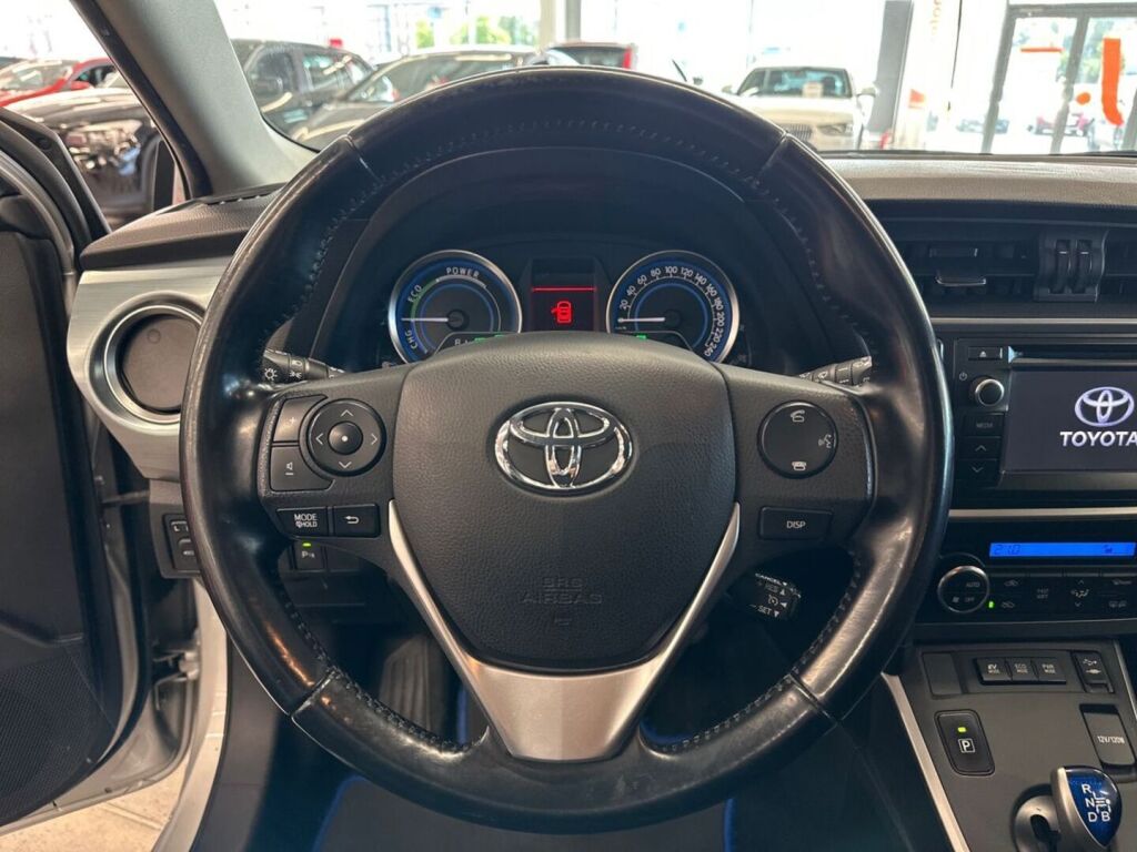 Toyota Auris 2014 Harmaa