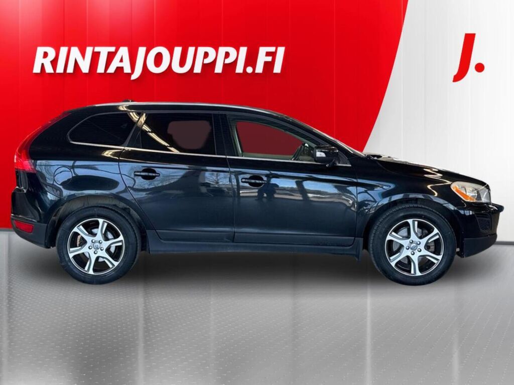 Volvo XC60 2011 Musta