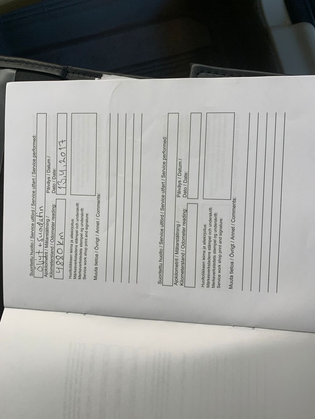 Volvo XC60 2011 Musta