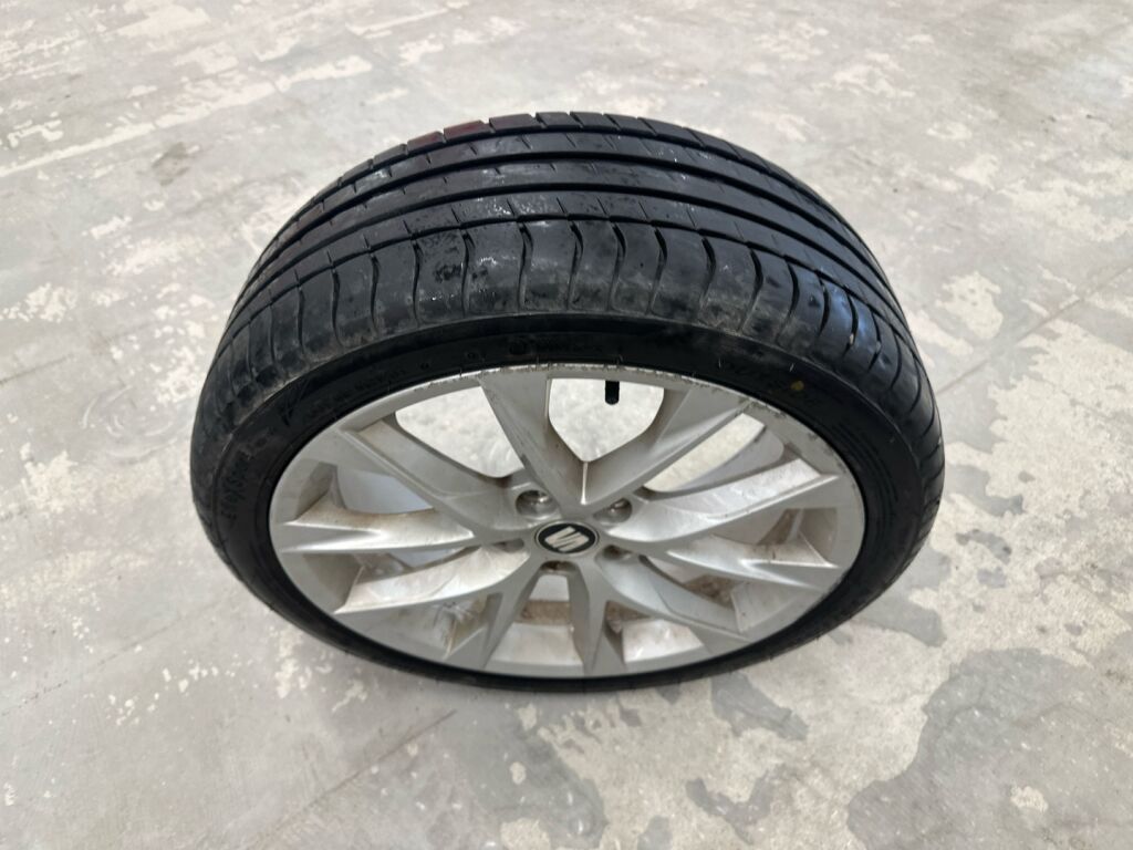 Volkswagen Passat 2015 Hopea