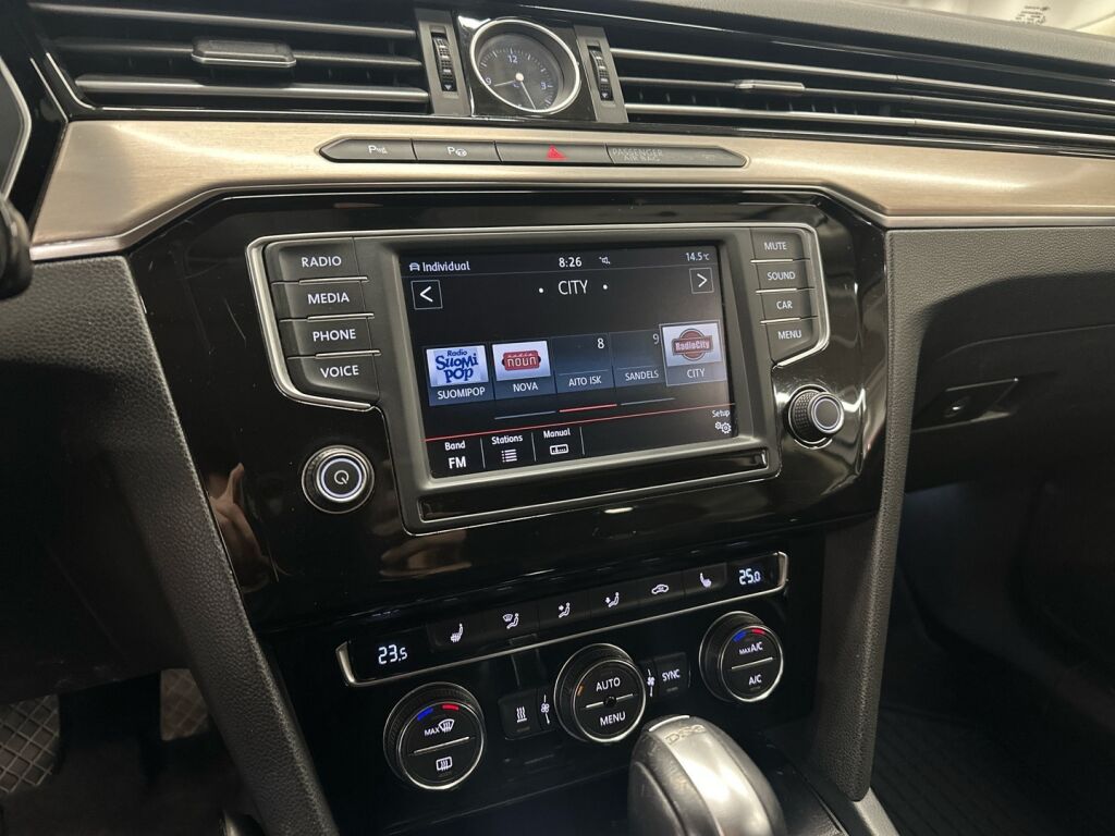 Volkswagen Passat 2015 Hopea