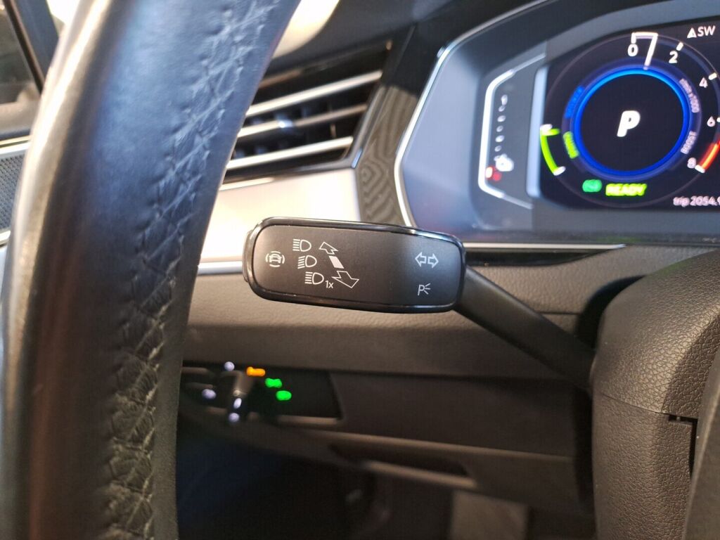 Volkswagen Passat 2020 Harmaa