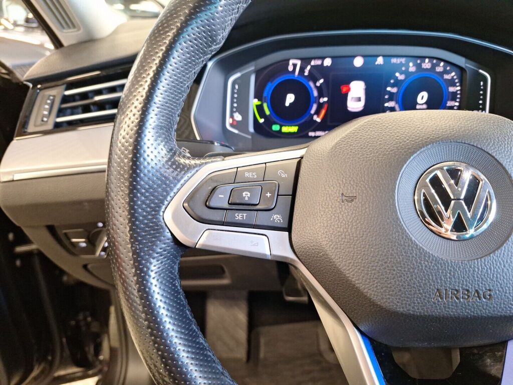 Volkswagen Passat 2020 Harmaa